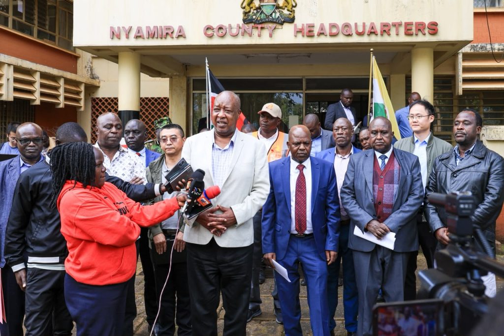 Nyamira Governor Amos Nyaribo addresses the media after consultations on the proposed railway project. From left: Kenya Railways MD Philip Mainga, Nyamira County Commissioner, West Mugirango MP Stephen Mogaka and North Mugirango MP Joash Nyamoko.